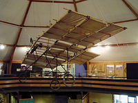 世界初の飛行機